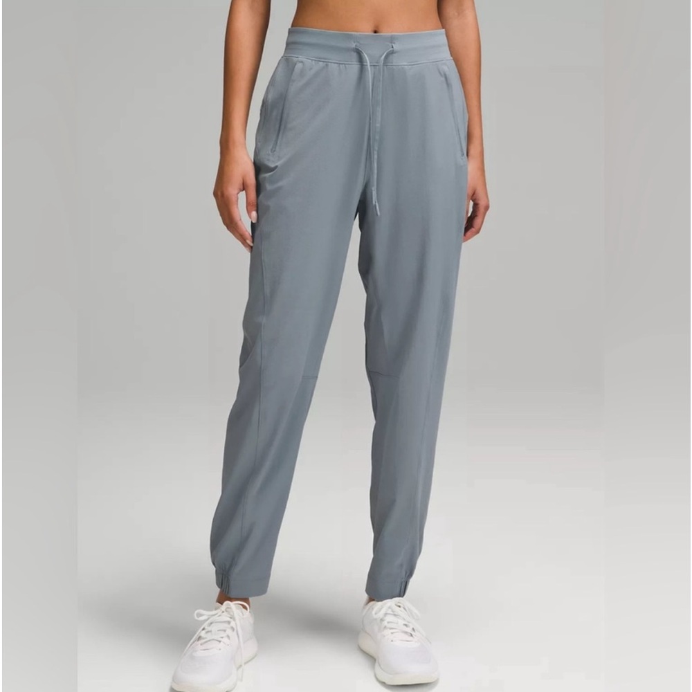 Lululemon License to Train High-Rise Pant in Belgian Blue